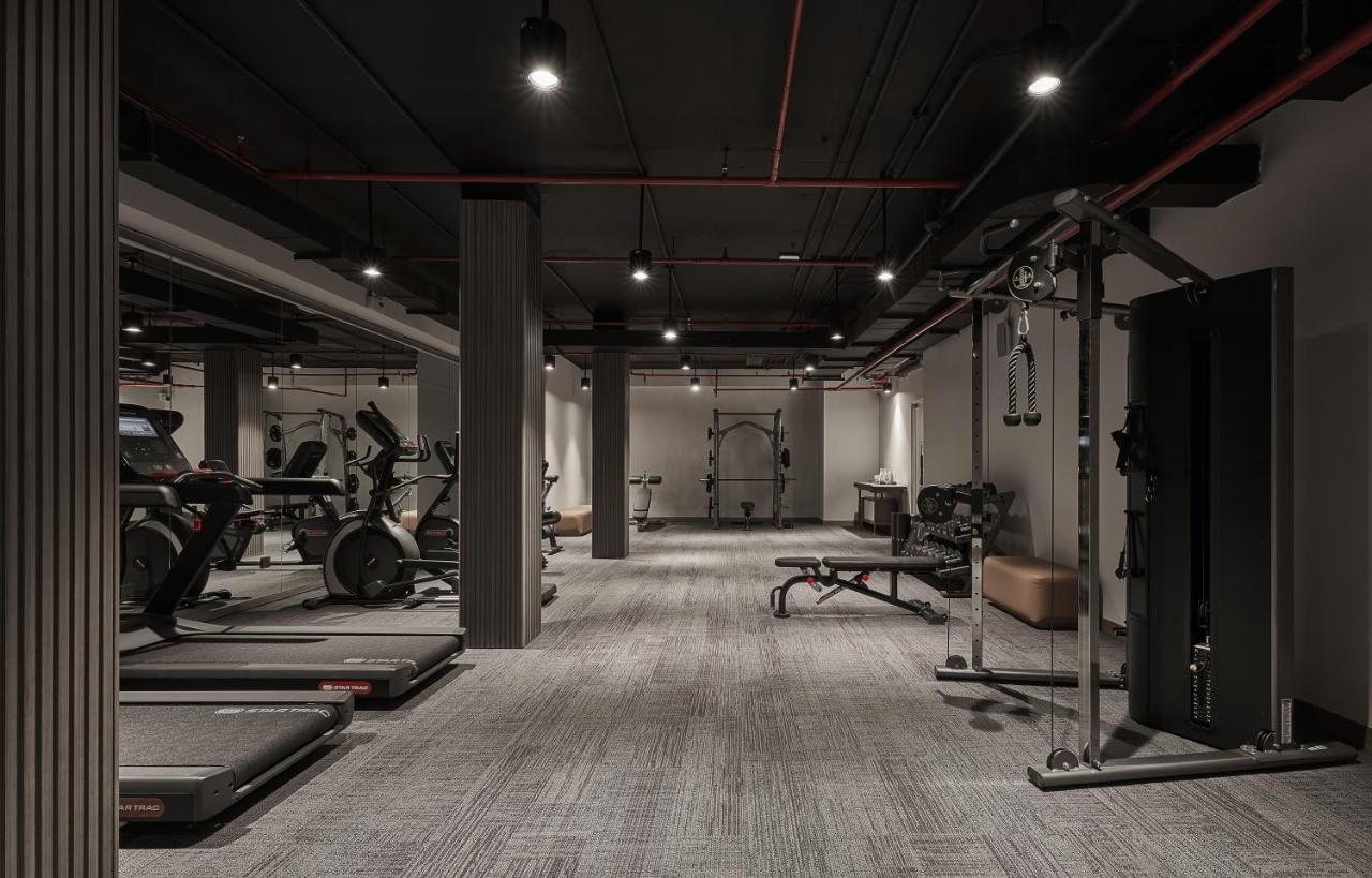 Hotel La Siesta Premium Saigon Thành Pho Ho Chí Minh Esterno foto The gym at the hotel