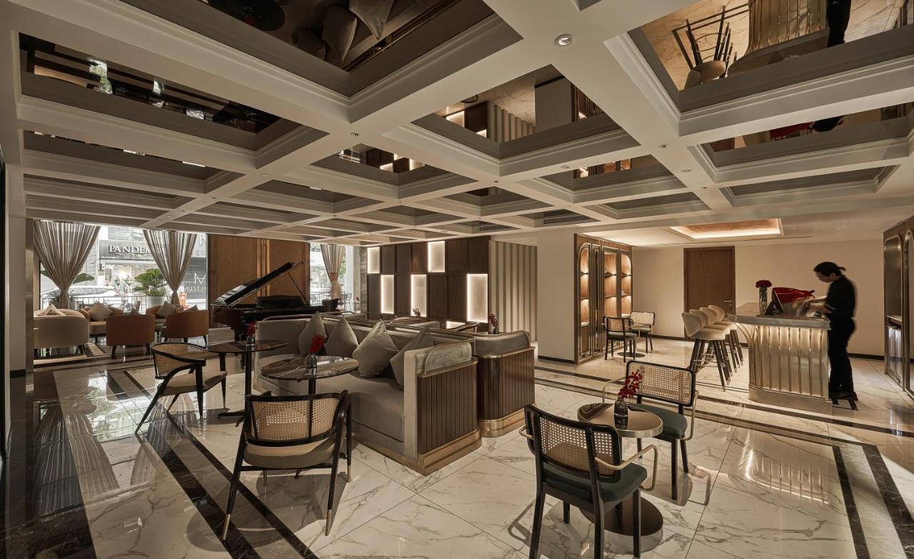 Hotel La Siesta Premium Saigon Thành Pho Ho Chí Minh Esterno foto The Lounge at the Hong Kong International Financial Centre