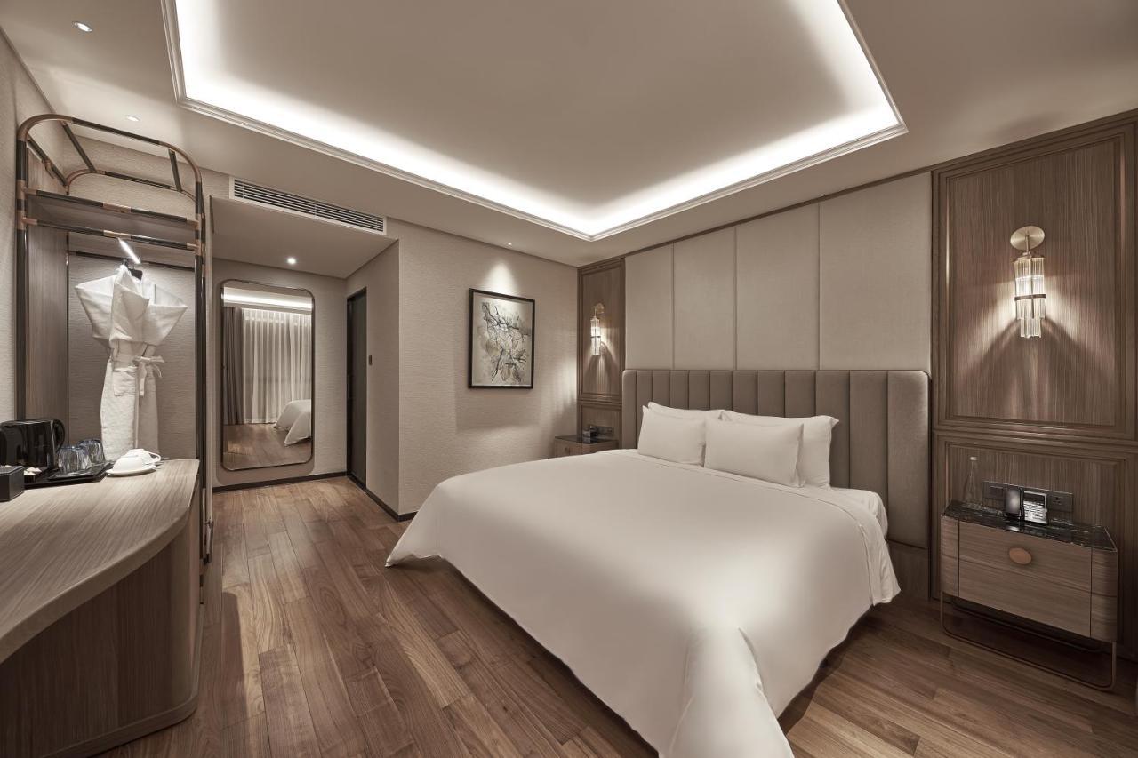 Hotel La Siesta Premium Saigon Thành Pho Ho Chí Minh Esterno foto Deluxe Room